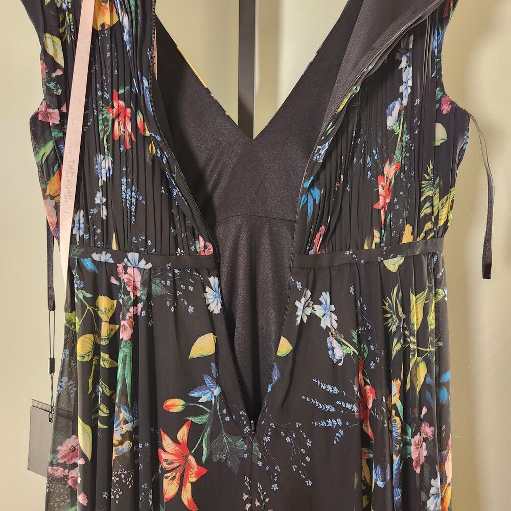 IEENA for MAC DUGGAL NWT Pleated Floral A-Line Black Gown, Size 10 - Picture 13 of 14
